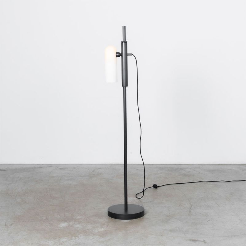 Schwung Odyssey 1 Black Gunmetal Floor Lamp